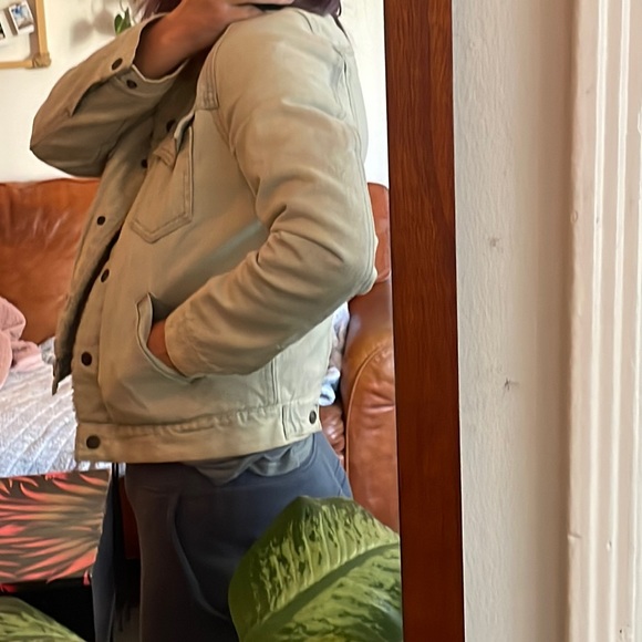 Levi’s Sherpa Denim Jacket Size S - Picture 2 of 8